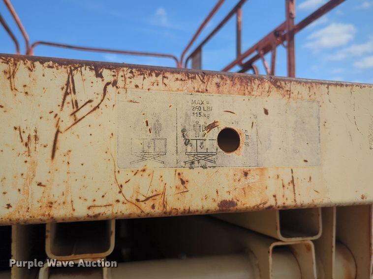 image for item DL1045 2001 JLG 40RTS scissor lift