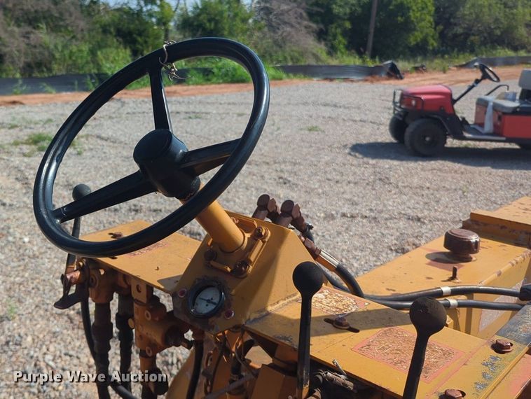 image for item DL1047 Lay Mor broom