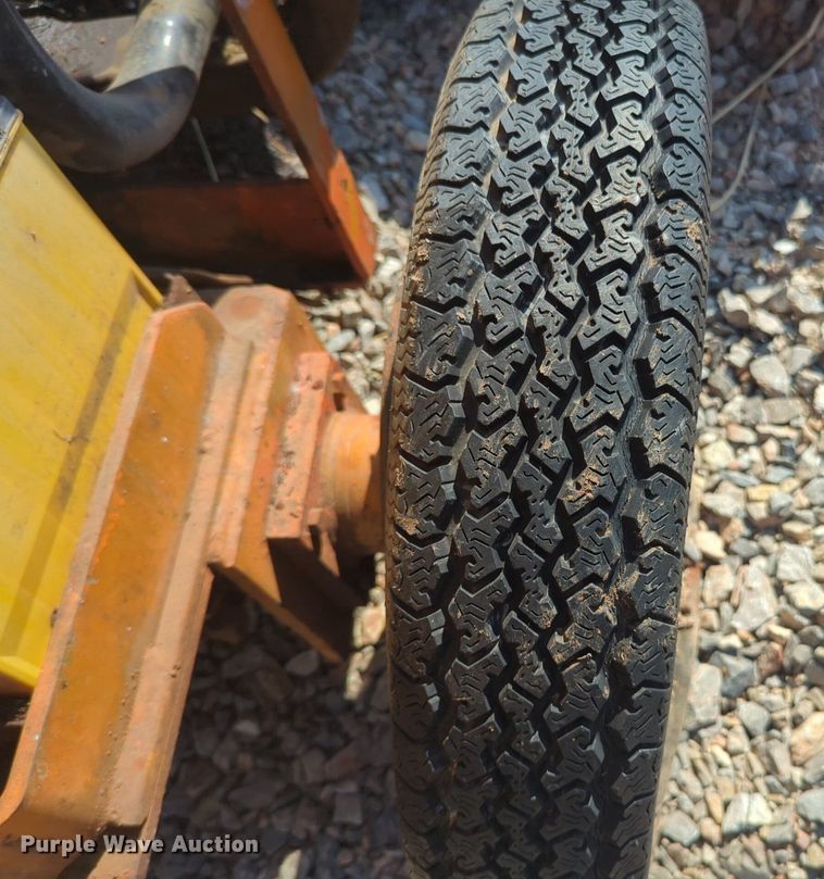 image for item DL1047 Lay Mor broom