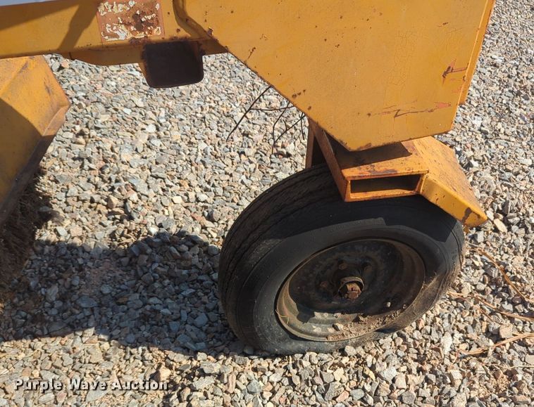 image for item DL1047 Lay Mor broom