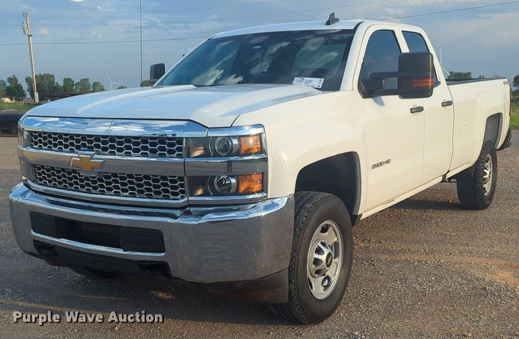 image for item DL1067 2019 Chevrolet  Silverado 2500HD Double Cab pickup truck