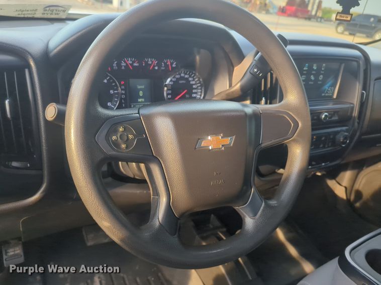 image for item DL1067 2019 Chevrolet  Silverado 2500HD Double Cab pickup truck