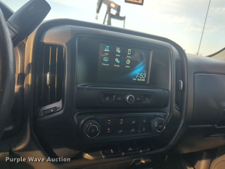 image for item DL1067 2019 Chevrolet  Silverado 2500HD Double Cab pickup truck