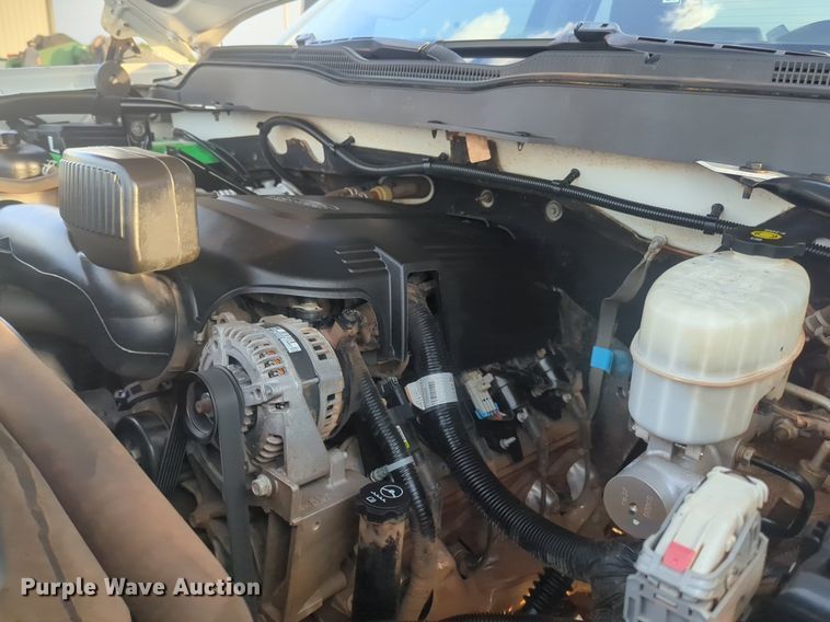 image for item DL1067 2019 Chevrolet  Silverado 2500HD Double Cab pickup truck