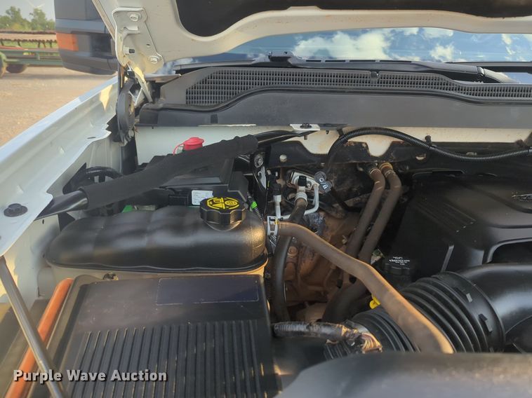 image for item DL1067 2019 Chevrolet  Silverado 2500HD Double Cab pickup truck