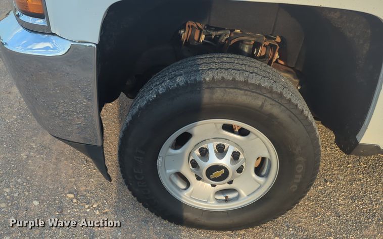 image for item DL1067 2019 Chevrolet  Silverado 2500HD Double Cab pickup truck