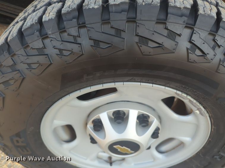 image for item DL1067 2019 Chevrolet  Silverado 2500HD Double Cab pickup truck