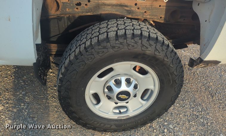 image for item DL1067 2019 Chevrolet  Silverado 2500HD Double Cab pickup truck