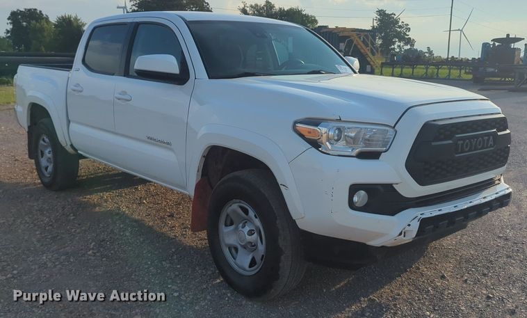 image for item DL1068 2019 Toyota  Tacoma Double Cab pickup truck