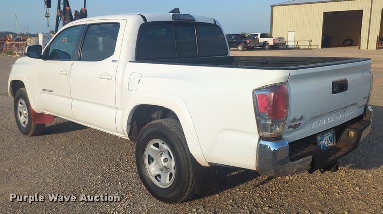 image for item DL1068 2019 Toyota  Tacoma Double Cab pickup truck