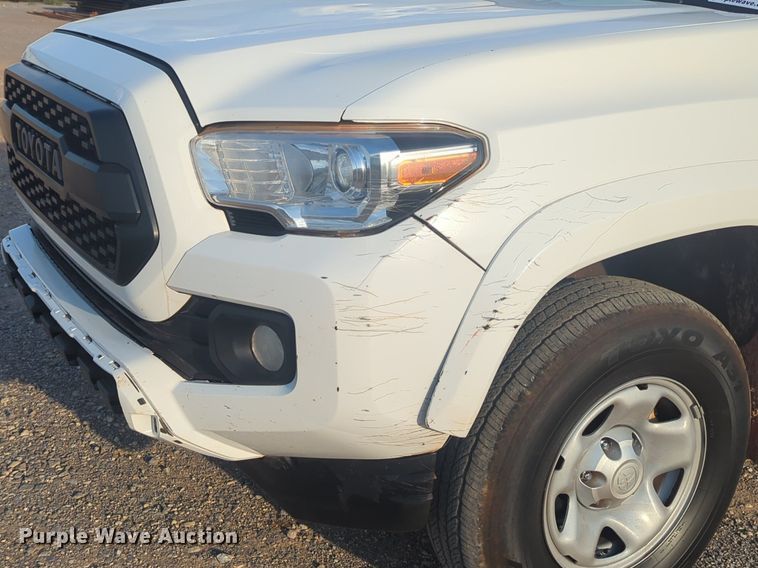 image for item DL1068 2019 Toyota  Tacoma Double Cab pickup truck