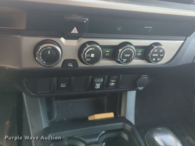 image for item DL1068 2019 Toyota  Tacoma Double Cab pickup truck