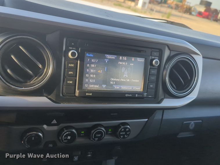 image for item DL1068 2019 Toyota  Tacoma Double Cab pickup truck