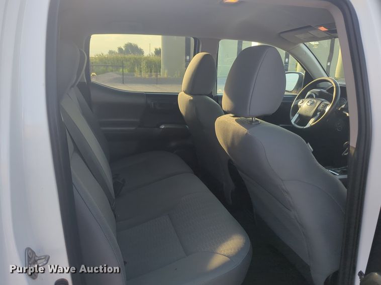 image for item DL1068 2019 Toyota  Tacoma Double Cab pickup truck