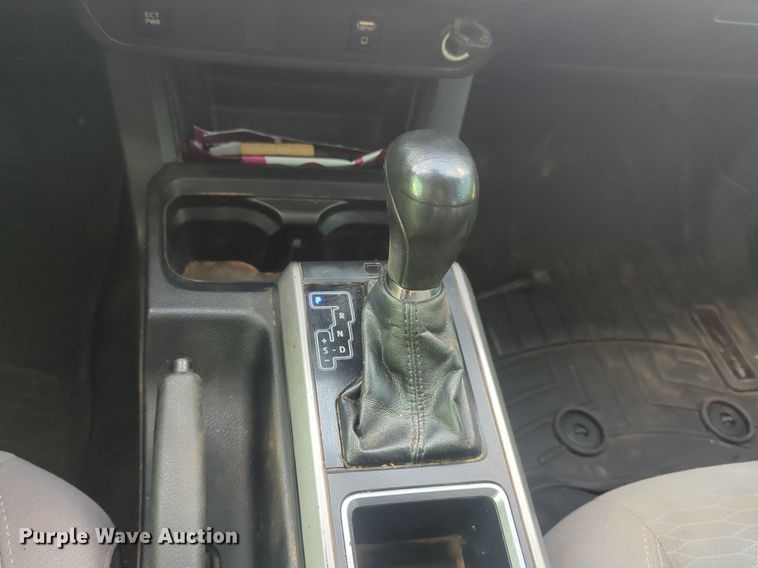 image for item DL1069 2019 Toyota  Tacoma  Access Cab pickup truck