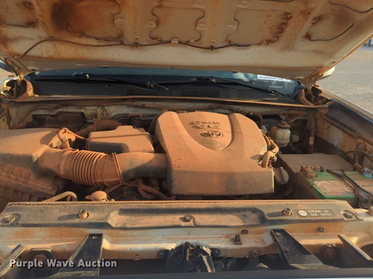 image for item DL1069 2019 Toyota  Tacoma  Access Cab pickup truck