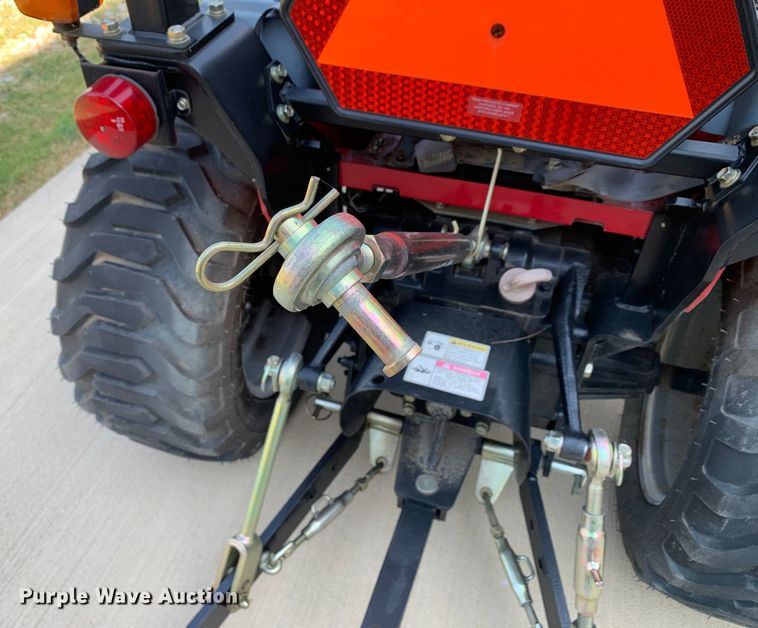 image for item DM1778 2015 Mahindra  EMAX22N4 MFWD tractor