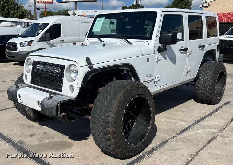 image for item DO2489 2016 Jeep Wrangler Sahara SUV