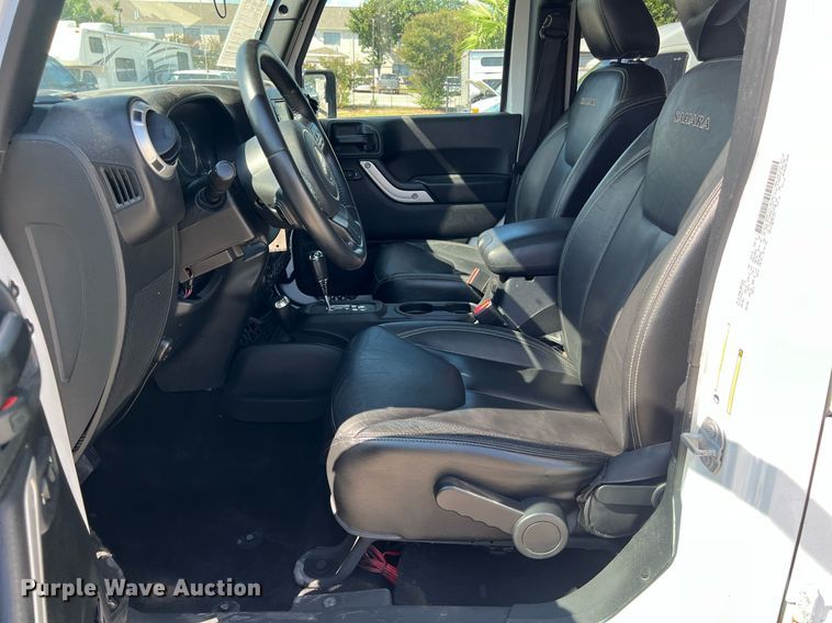 image for item DO2489 2016 Jeep Wrangler Sahara SUV