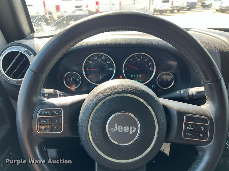 image for item DO2489 2016 Jeep Wrangler Sahara SUV