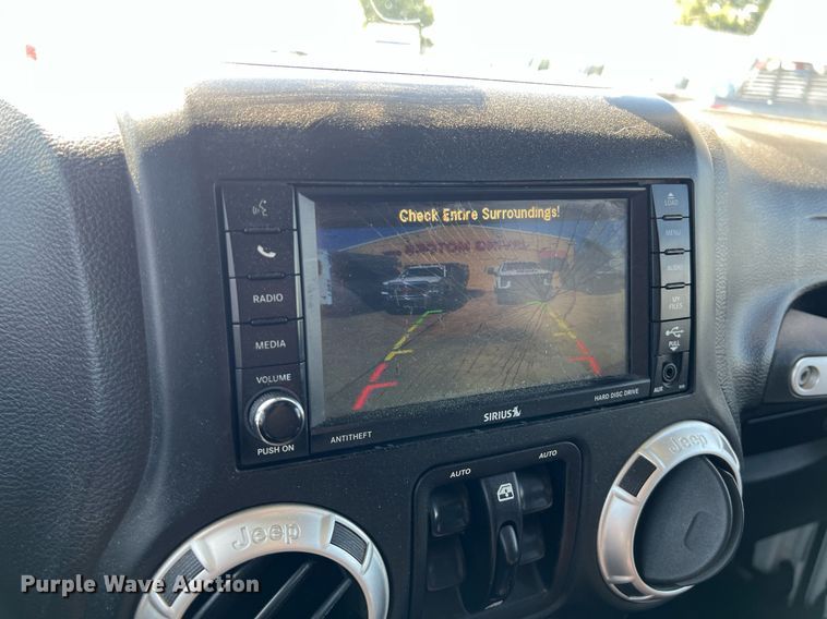 image for item DO2489 2016 Jeep Wrangler Sahara SUV