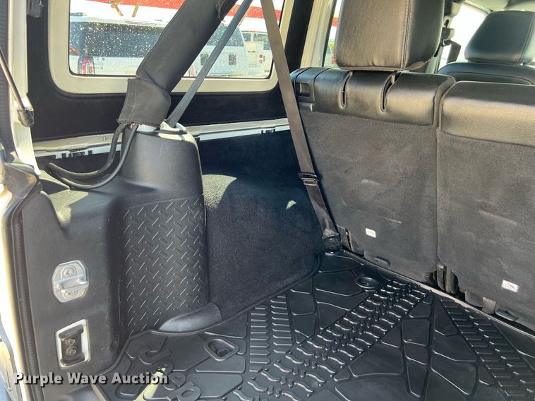 image for item DO2489 2016 Jeep Wrangler Sahara SUV