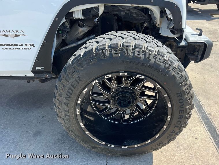 image for item DO2489 2016 Jeep Wrangler Sahara SUV