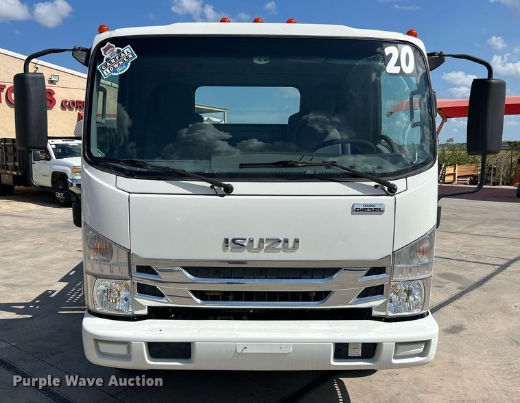 image for item DO2490 2020 Isuzi NRR rollback truck