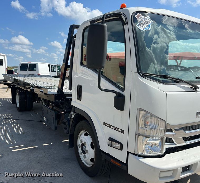 image for item DO2490 2020 Isuzi NRR rollback truck
