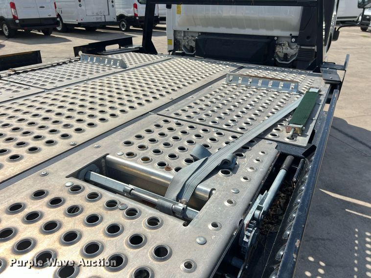 image for item DO2490 2020 Isuzi NRR rollback truck