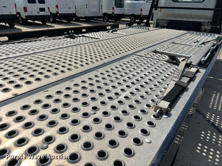 image for item DO2490 2020 Isuzi NRR rollback truck