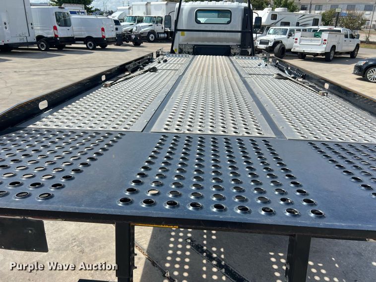 image for item DO2490 2020 Isuzi NRR rollback truck