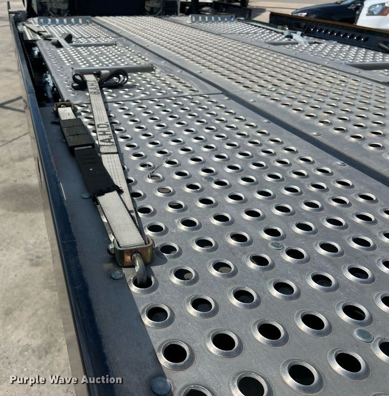 image for item DO2490 2020 Isuzi NRR rollback truck