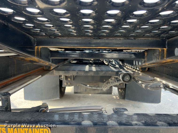 image for item DO2490 2020 Isuzi NRR rollback truck