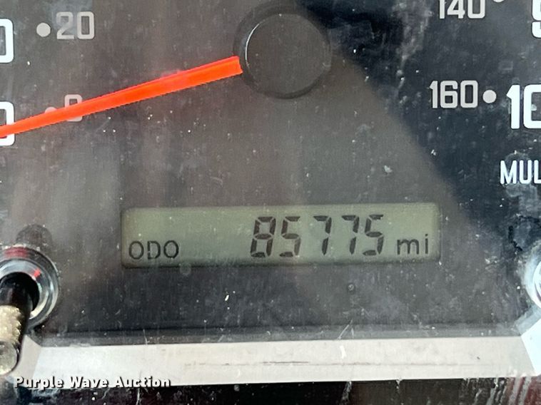 image for item DO2490 2020 Isuzi NRR rollback truck