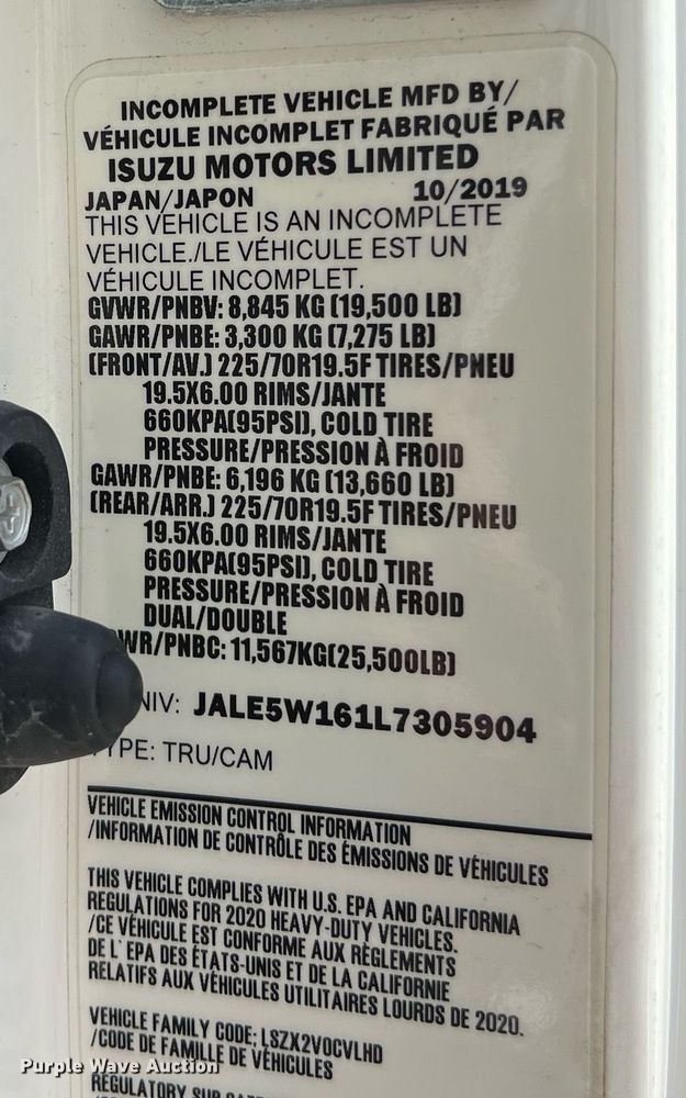 image for item DO2490 2020 Isuzi NRR rollback truck