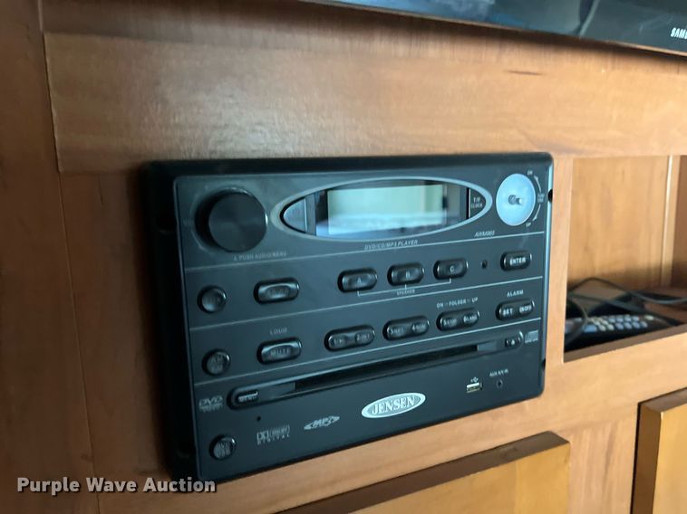 image for item DO2491 2014 Forest River 29VT Grey Wolf Limited camper