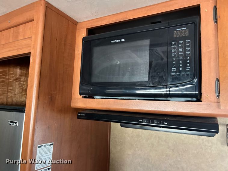 image for item DO2491 2014 Forest River 29VT Grey Wolf Limited camper