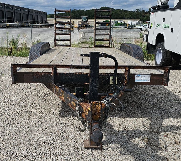 image for item DO2863 1998 H&H utility trailer