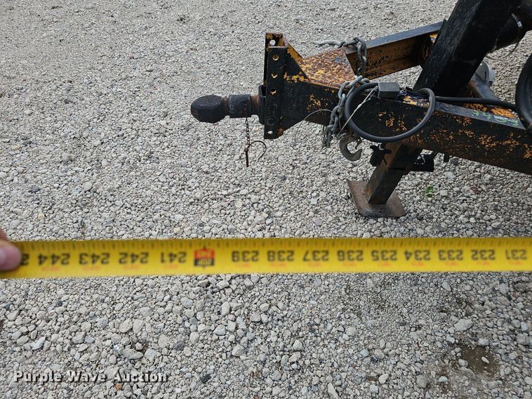 image for item DO2863 1998 H&H utility trailer