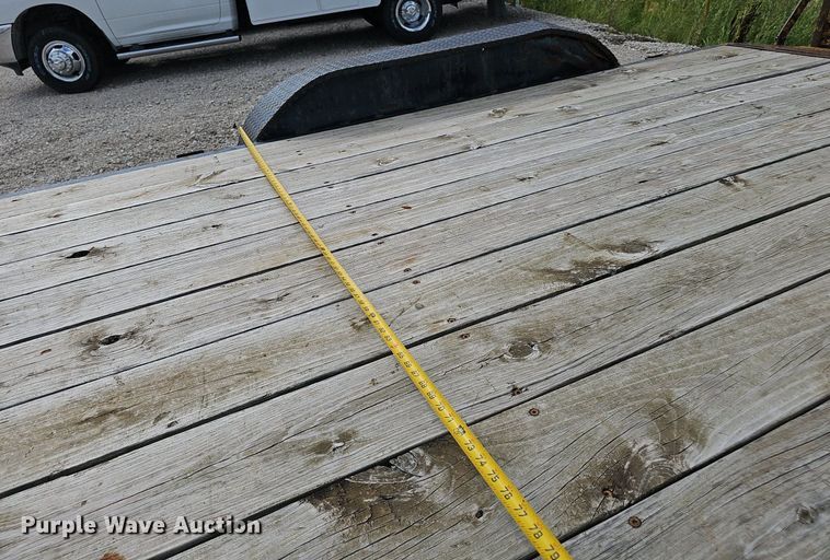 image for item DO2863 1998 H&H utility trailer