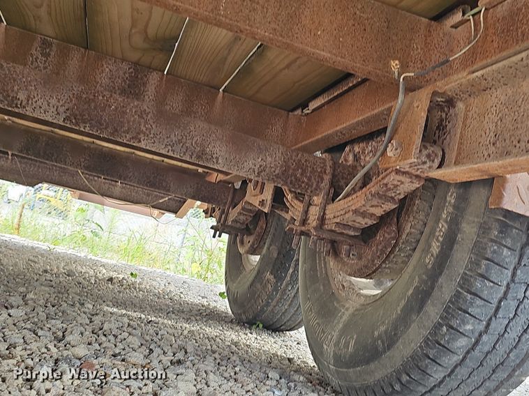 image for item DO2863 1998 H&H utility trailer