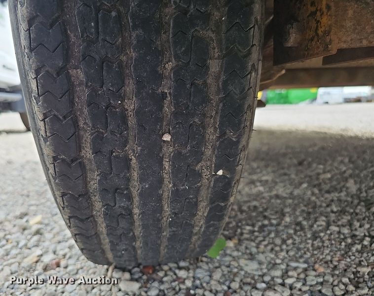 image for item DO2863 1998 H&H utility trailer