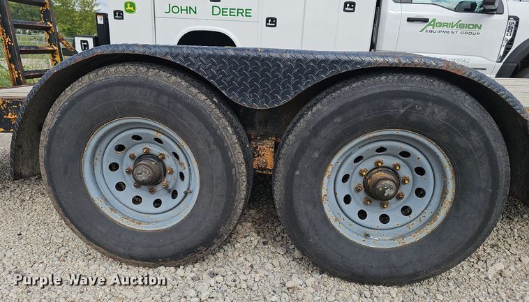 image for item DO2863 1998 H&H utility trailer