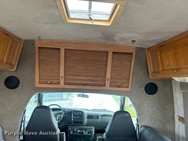 image for item DO6646 2002 Trail-Lite RV