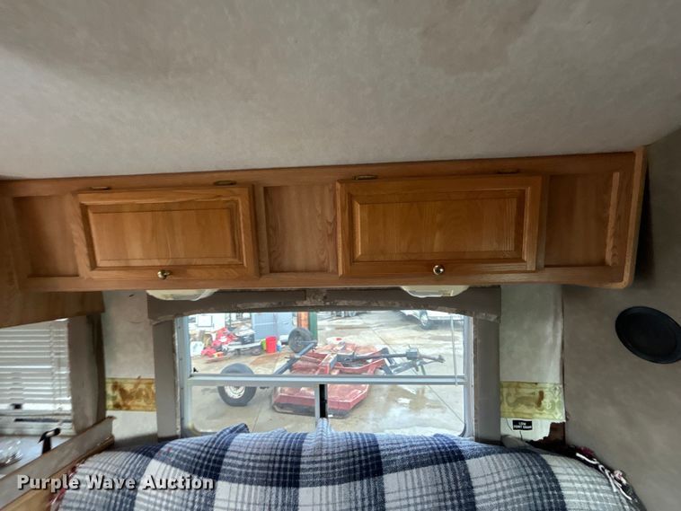 image for item DO6646 2002 Trail-Lite RV