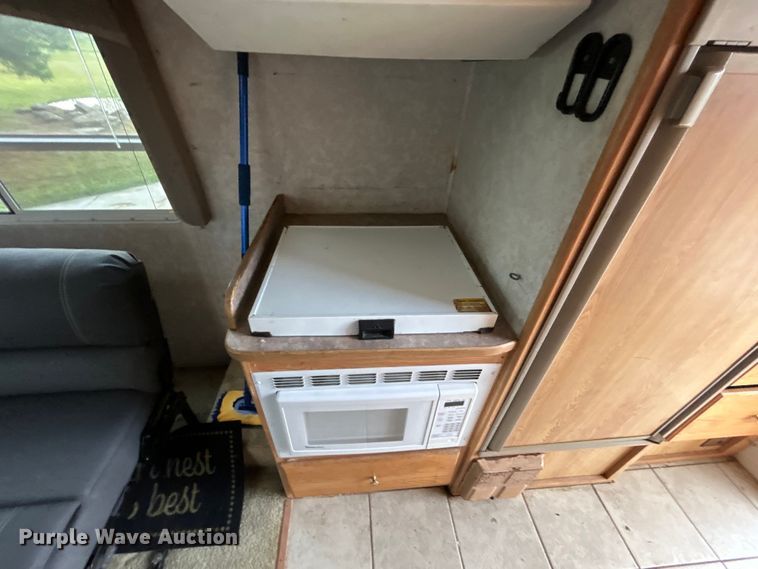 image for item DO6646 2002 Trail-Lite RV