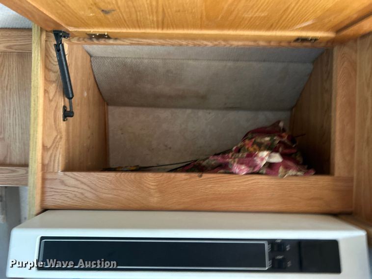 image for item DO6646 2002 Trail-Lite RV