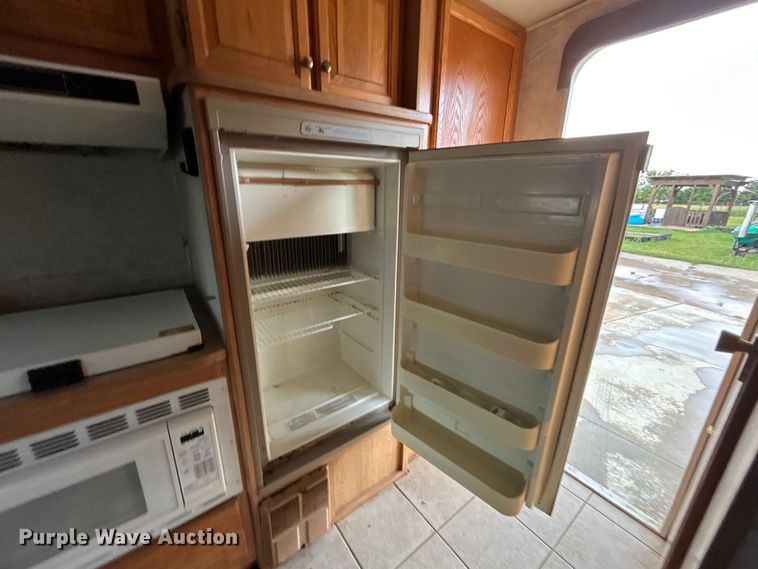 image for item DO6646 2002 Trail-Lite RV