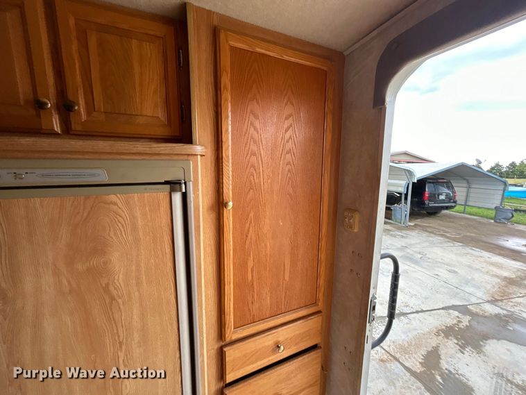 image for item DO6646 2002 Trail-Lite RV